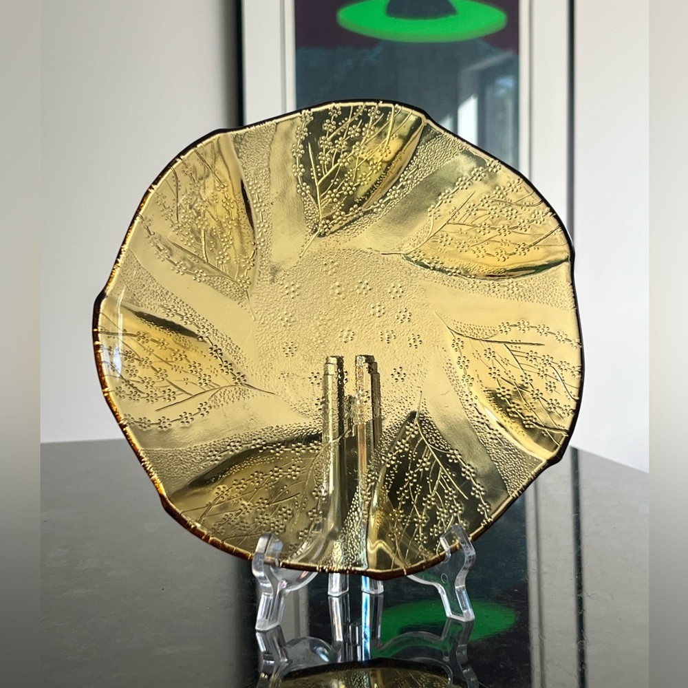 Set of 5 Vintage Pasabahce Glass Luncheon/Salad Plates Embossed Flower Pattern